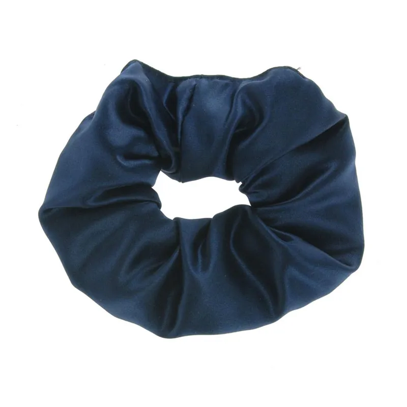 ShowQuest Plain Scrunchie in Navy